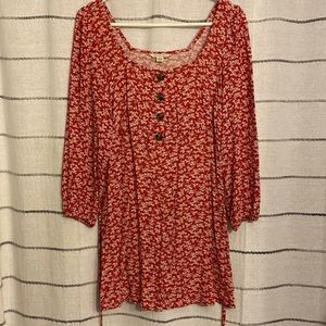 red quarter sleeve dress with white flower detail